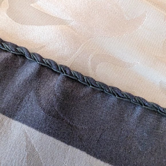 Vintage Luciano Soprani 100% Italian Silk Scarf - Picture 6 of 10